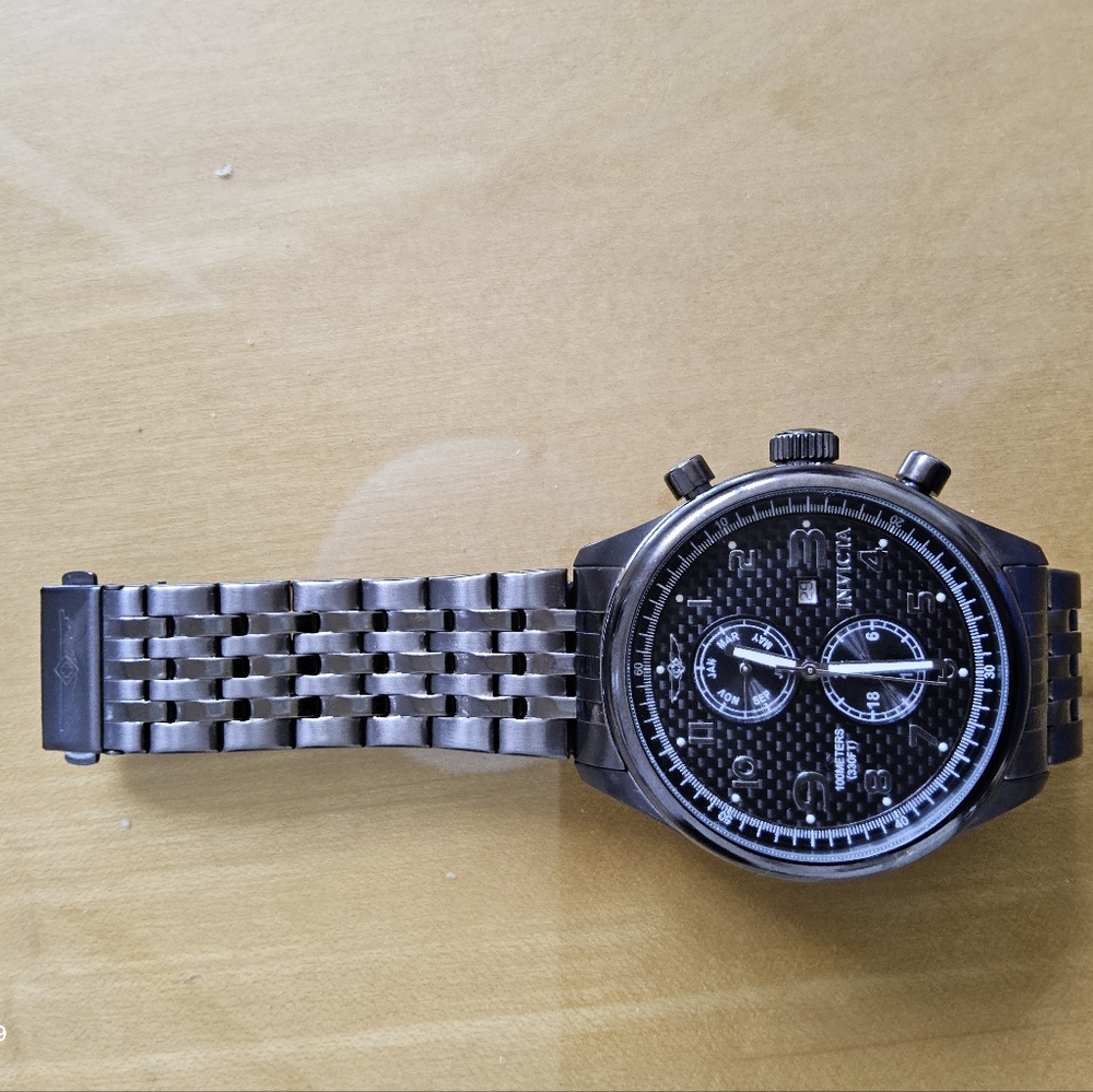 Pre-owned men's watch